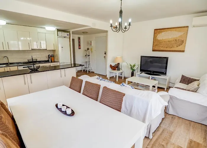 Clarimar By Hello Homes *